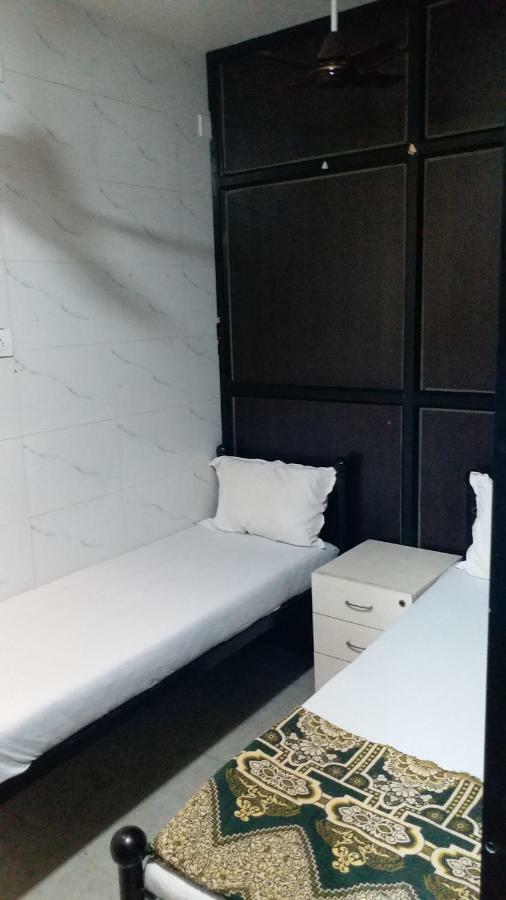 One Step Hostel Мумбаї Екстер'єр фото